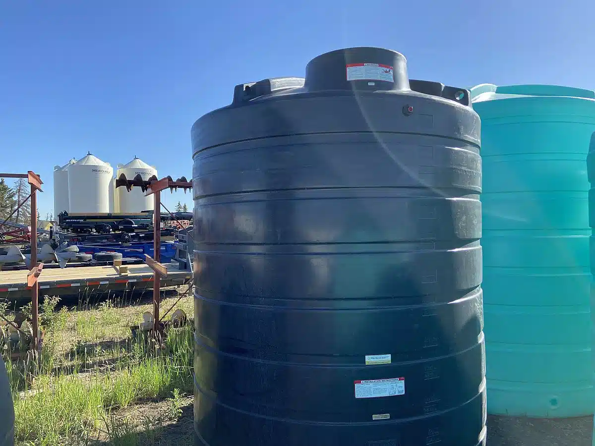 Gallery image 2 for New 2024 Enduraplas THV03000BK Fertilizer Tank