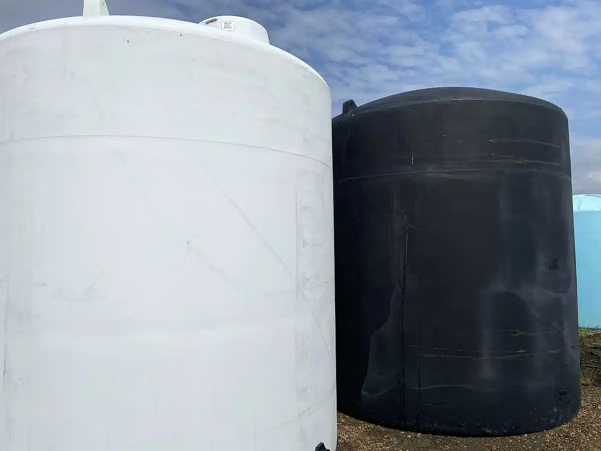 Gallery image 1 for Unspecified 43901 Tank