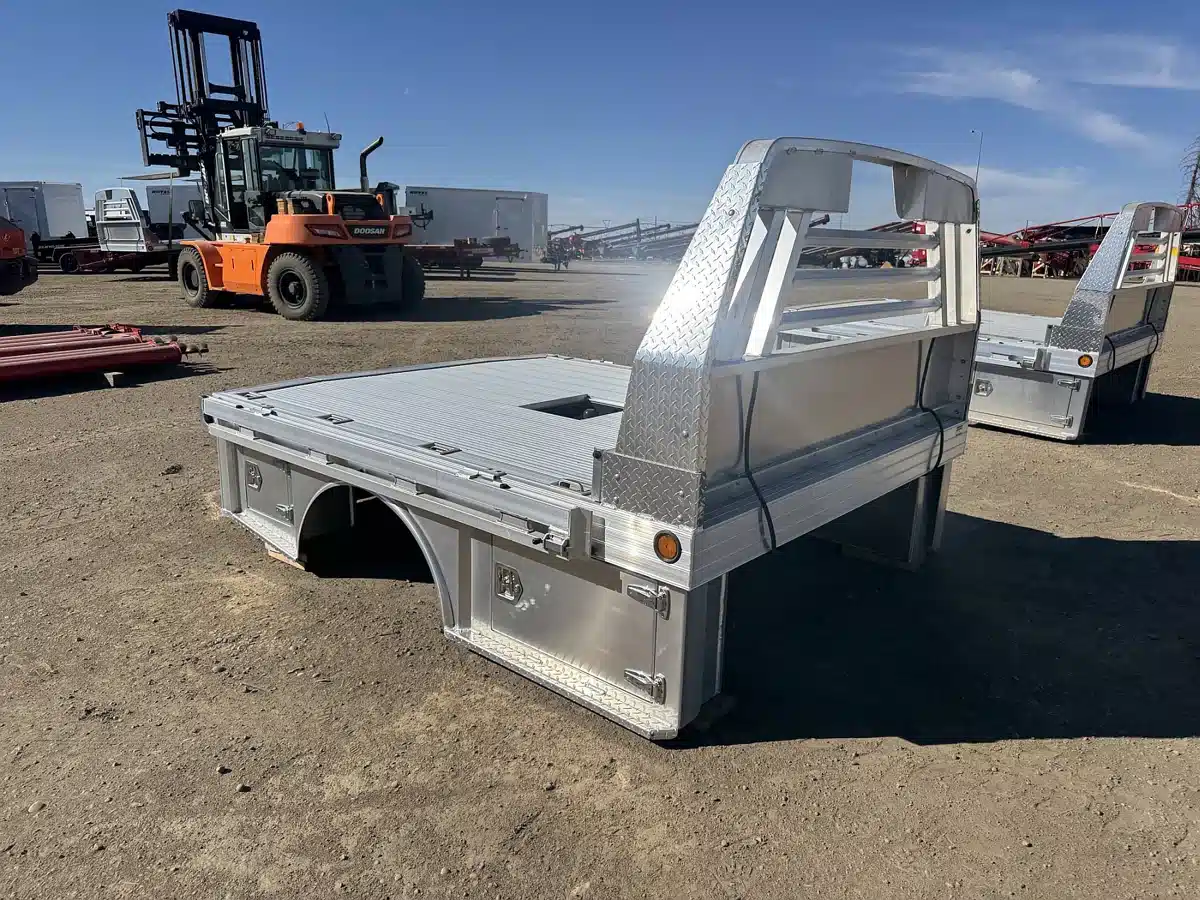 Gallery image 1 for Hillsboro ALT81-102-42-ra-4Box-4000 F/G Truck - Flatbed