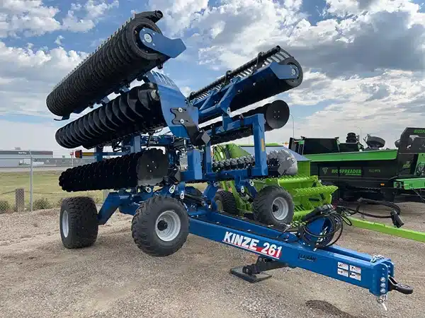 Gallery image 2 for New 2025 Kinze MACH TILL 261 Disc High Speed