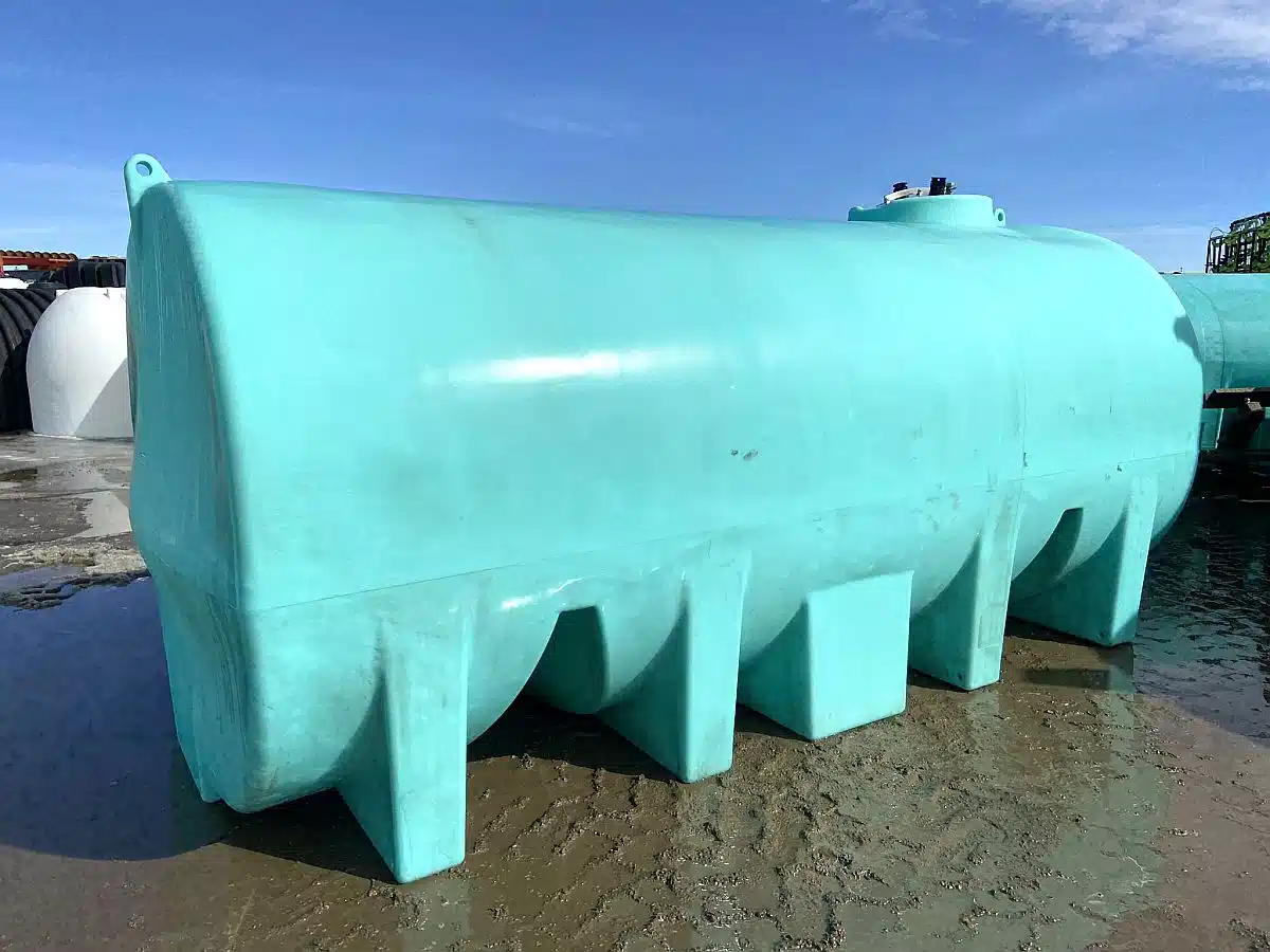 Gallery image 2 for New 2024 Enduraplas THF04500 Fertilizer Tank