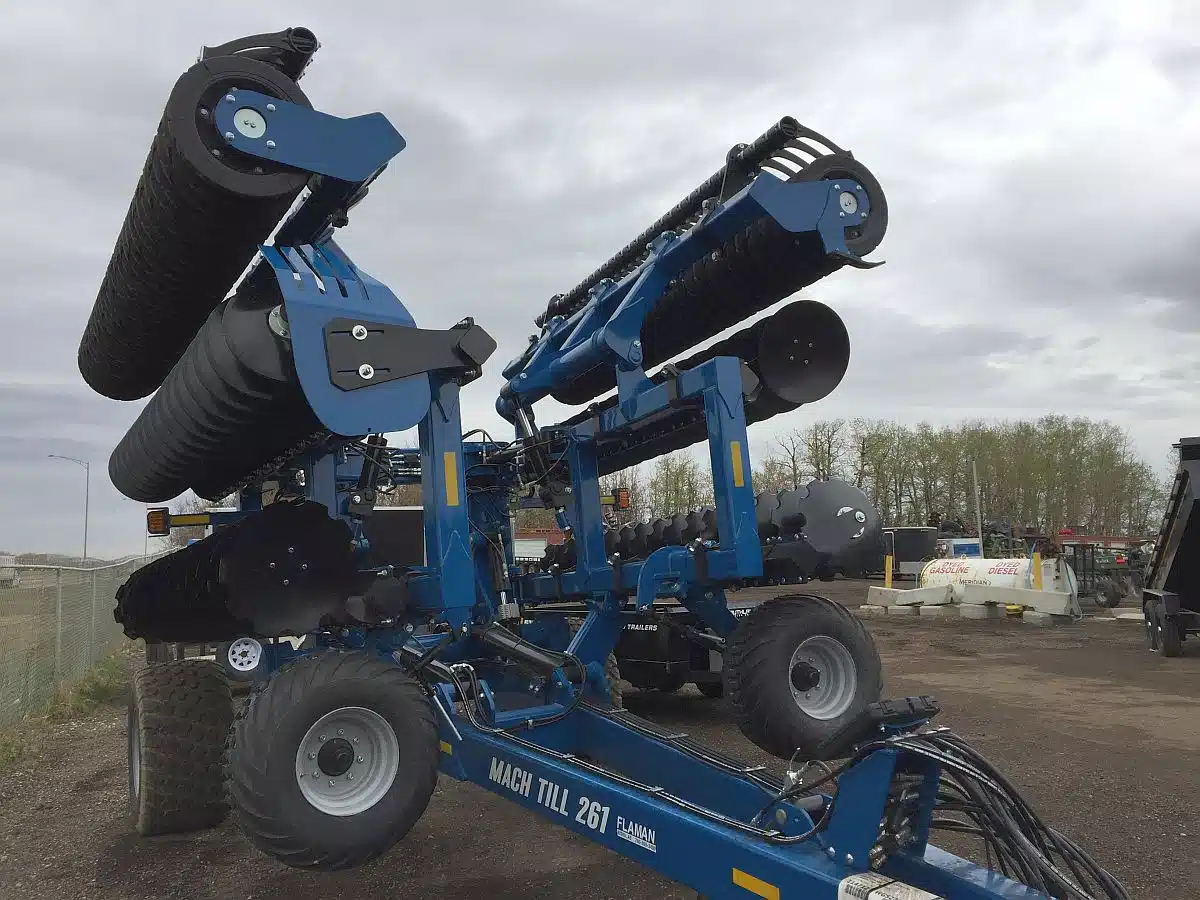 Gallery image 1 for New 2023 Kinze MACH TILL 261 Disc High Speed