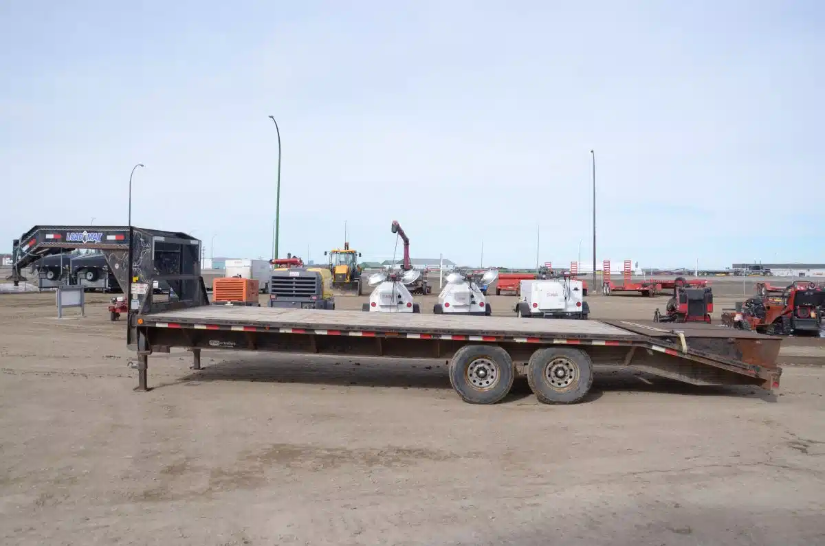 Gallery image 2 for 2014 Unspecified Load Max Trailer - Flat Deck