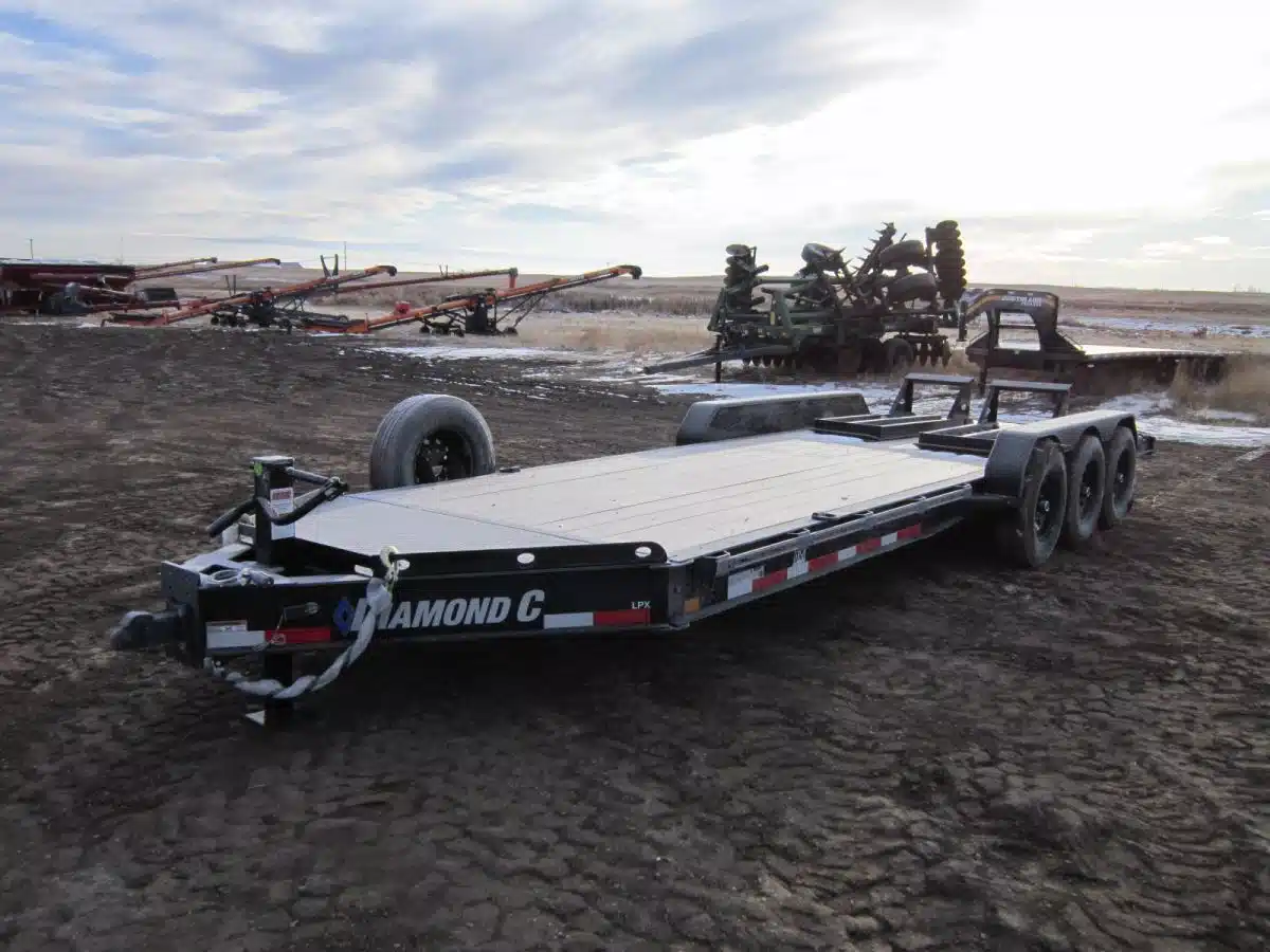 New 2024 Diamond C Lpx Trailer - Flat Deck 