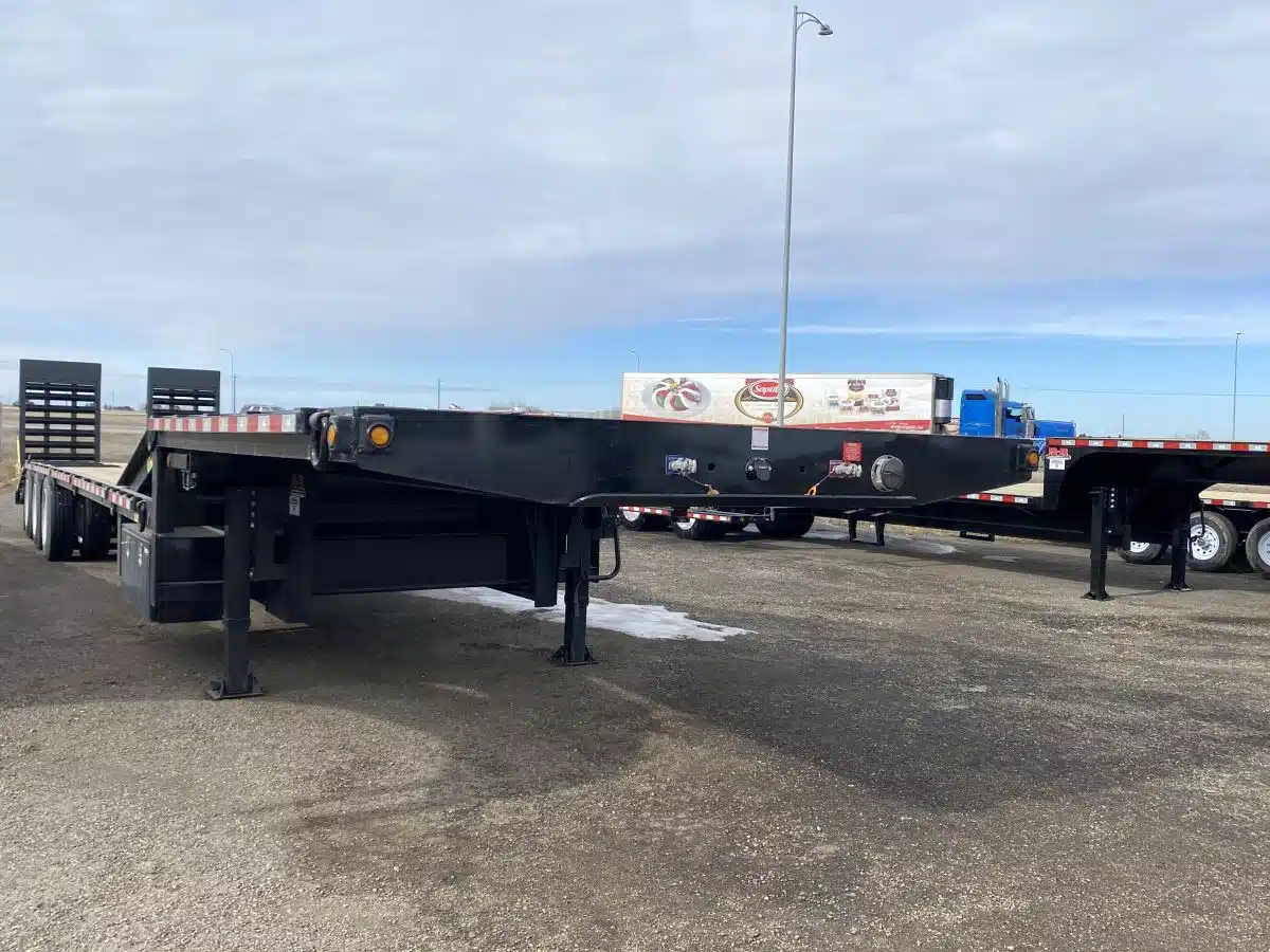 Gallery image 2 for New 2024 Behnke FB9.5X53SS-OTR-80H Paver Trailer - Step Deck