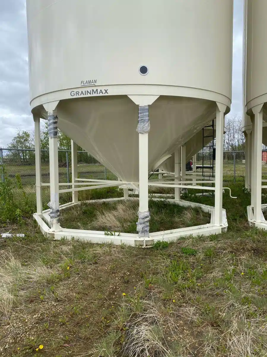 Gallery image 2 for New 2024 Meridian GM5000 Grain Bin