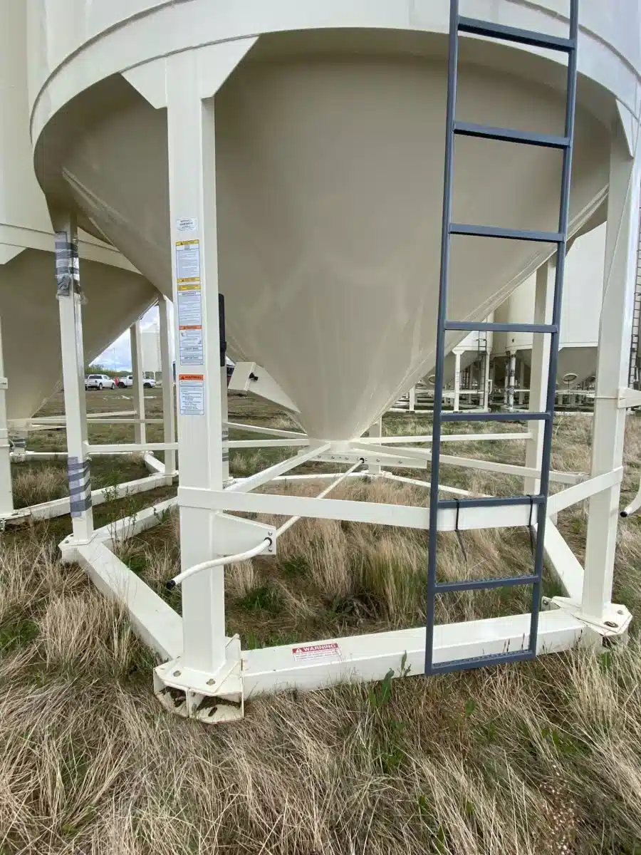 Gallery image 2 for New 2025 Meridian 1412 Grain Bin