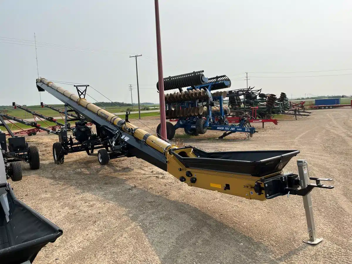 Gallery image 1 for New 2024 CONVEY-ALL 1658TL OIL Grain Auger