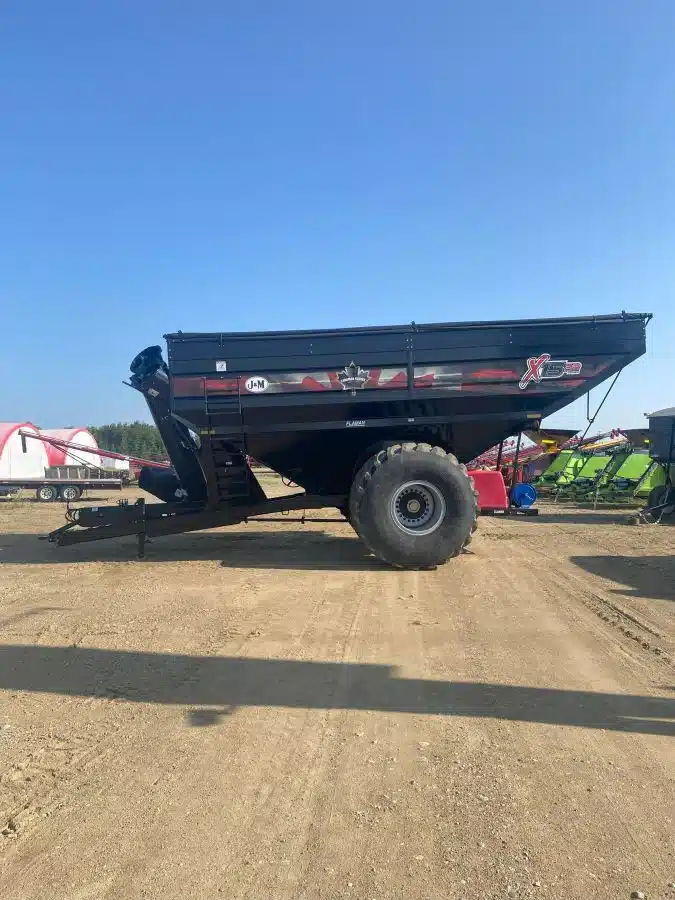 Gallery image 2 for New 2024 J&M 1522-20S HD Grain Cart