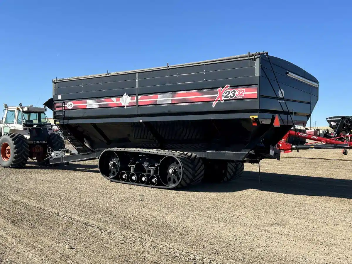 Gallery image 2 for Used 2020 J&M 2332 Grain Cart