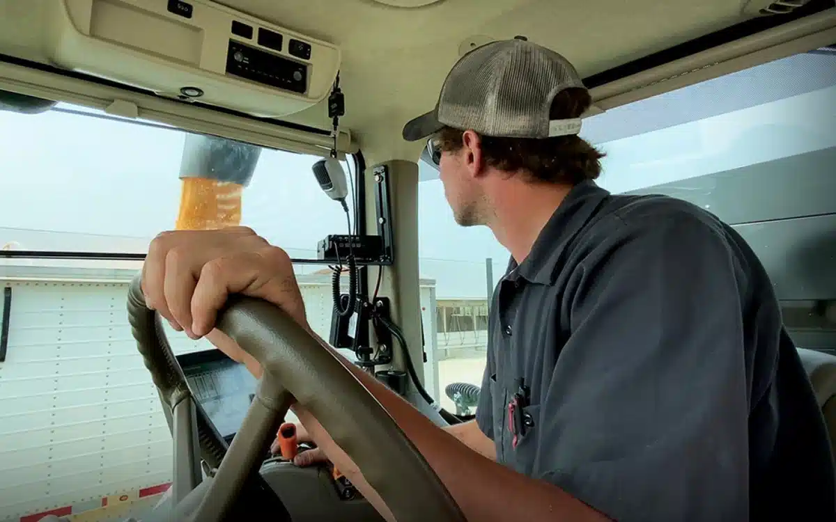 Gallery image 2 for New 2024 J&M 1112-20 Grain Cart