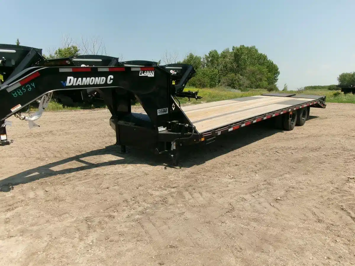 Gallery image 1 for New 2024 Diamond C FMAX212 Trailer