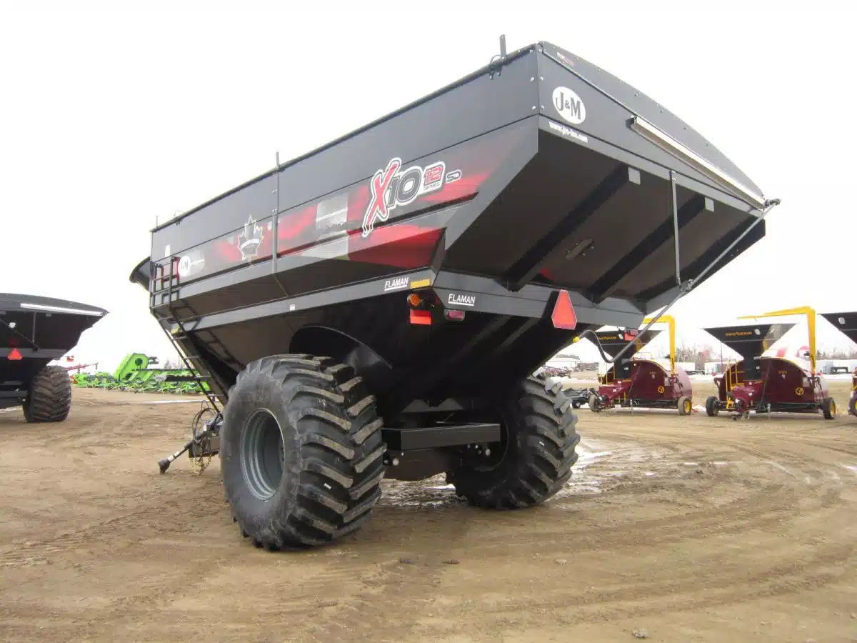 Gallery image 2 for New 2024 J&M 1012-20S Grain Cart