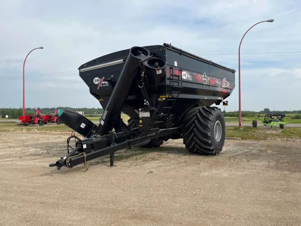 Gallery image 1 for New 2024 J&M 1222 Grain Cart