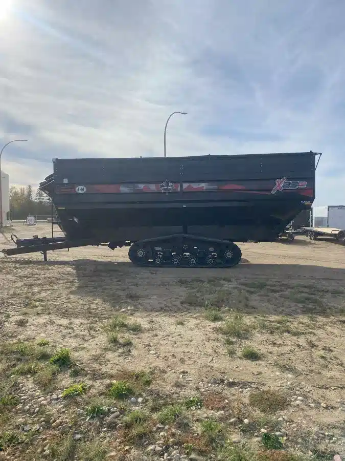 Gallery image 2 for New 2024 J&M 2332 Grain Cart