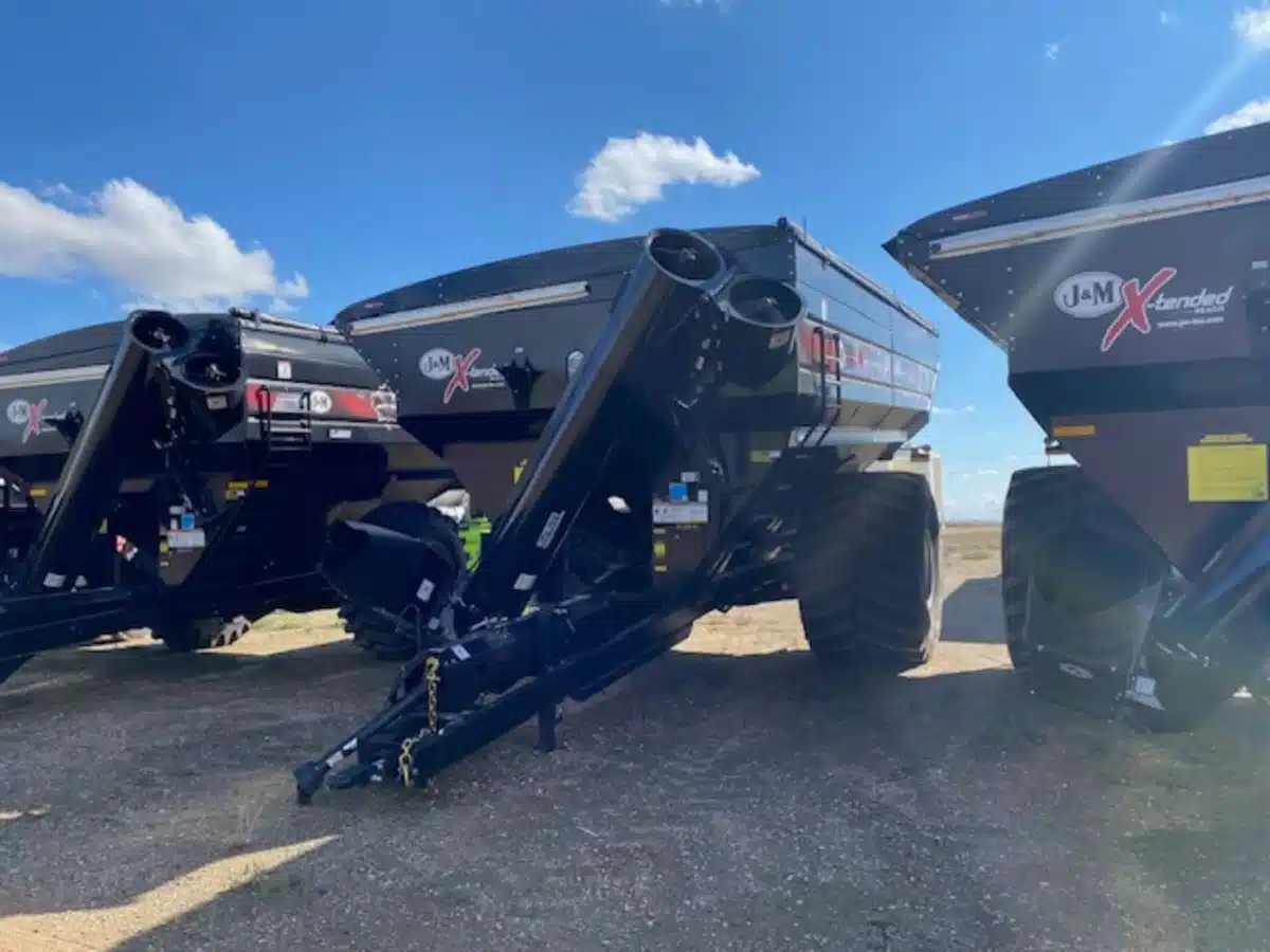 Gallery image 1 for New 2024 J&M 1522-20S HD Grain Cart