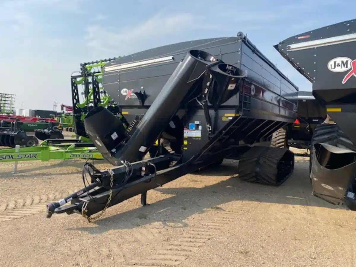 Gallery image 1 for New 2024 J&M 2332 Grain Cart