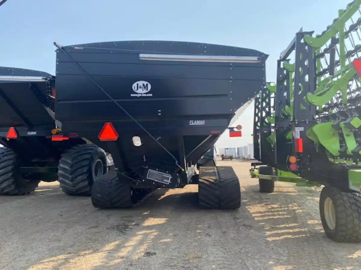 Gallery image 2 for New 2024 J&M 2332 Grain Cart