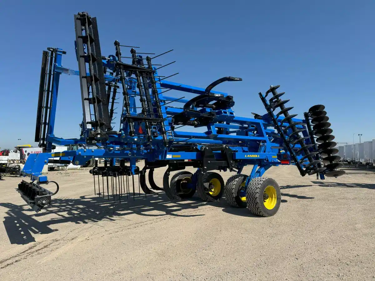 New 2024 Landoll 2411 Disc Ripper | AgDealer