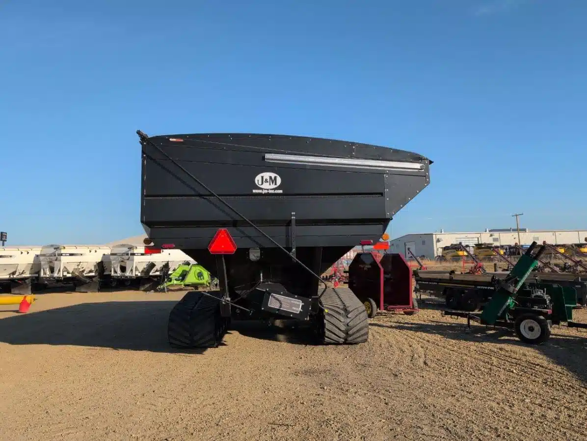 Gallery image 2 for New 2024 J&M 2032 Grain Cart