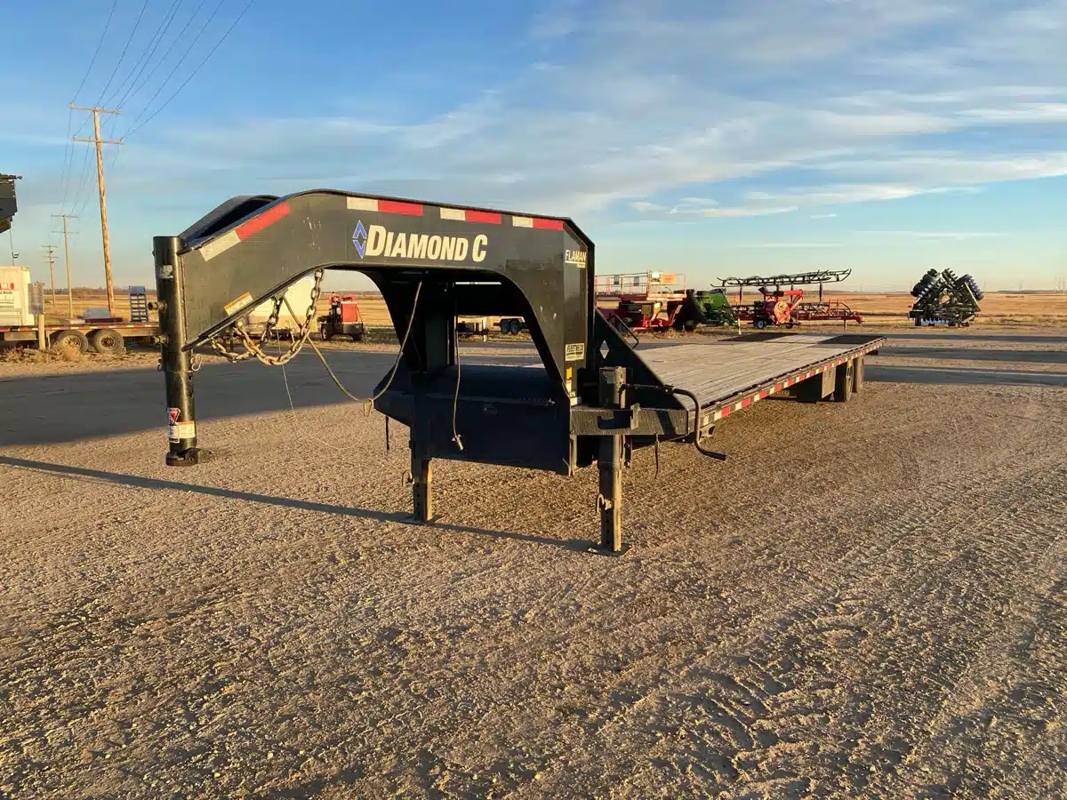 Gallery image 1 for Used 2022 Diamond C FMAX 216 30K Trailer - Flat Deck