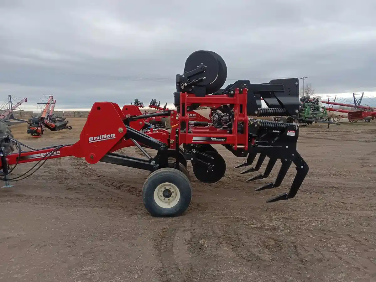 Gallery image 2 for New 2024 Landoll 2512F-09-30 Vertical Tillage