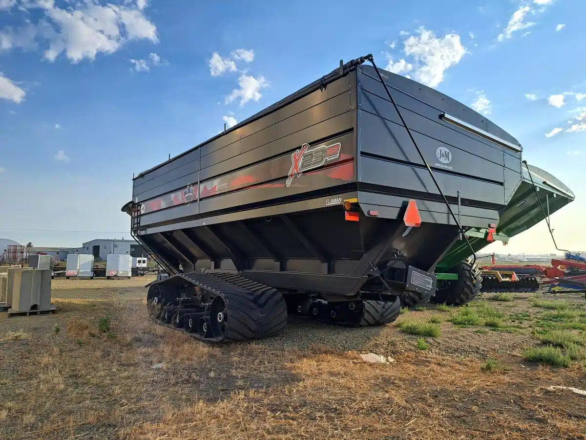 Gallery image 2 for New 2024 J&M 2032 Grain Cart