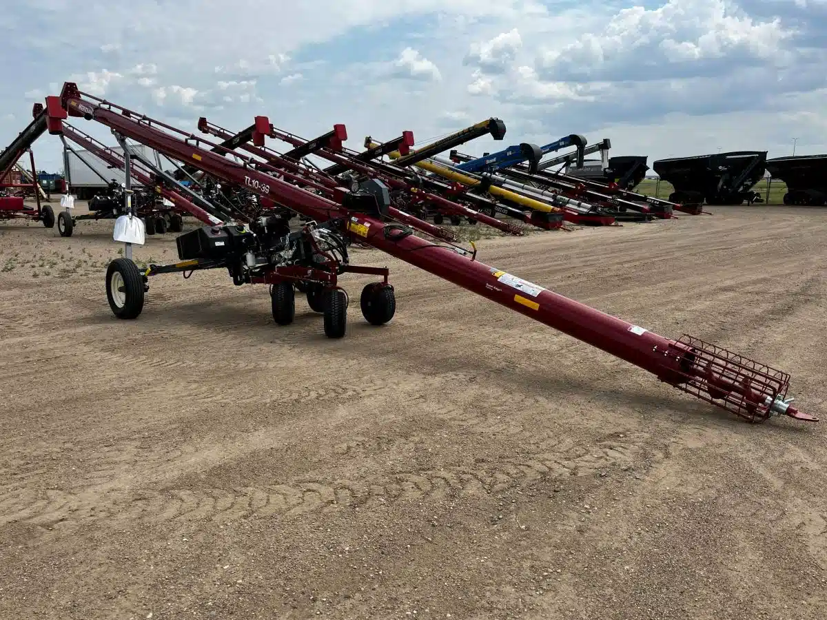 Gallery image 2 for 2024 Meridian TL -1039 Grain Auger