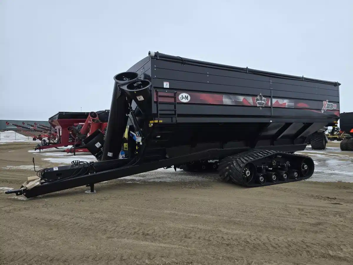Gallery image 2 for New 2024 J&M 2332 Grain Cart