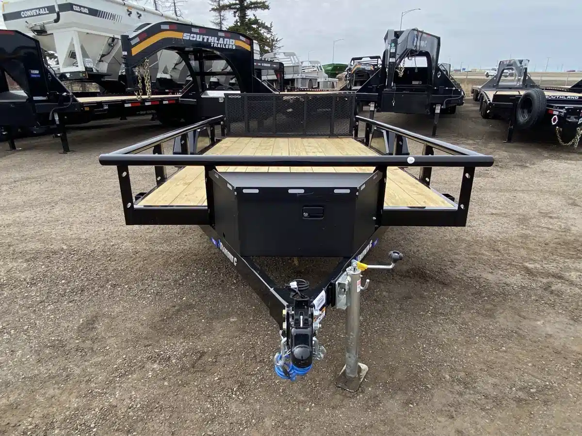 Gallery image 2 for New 2025 Diamond C PSA135 Trailer