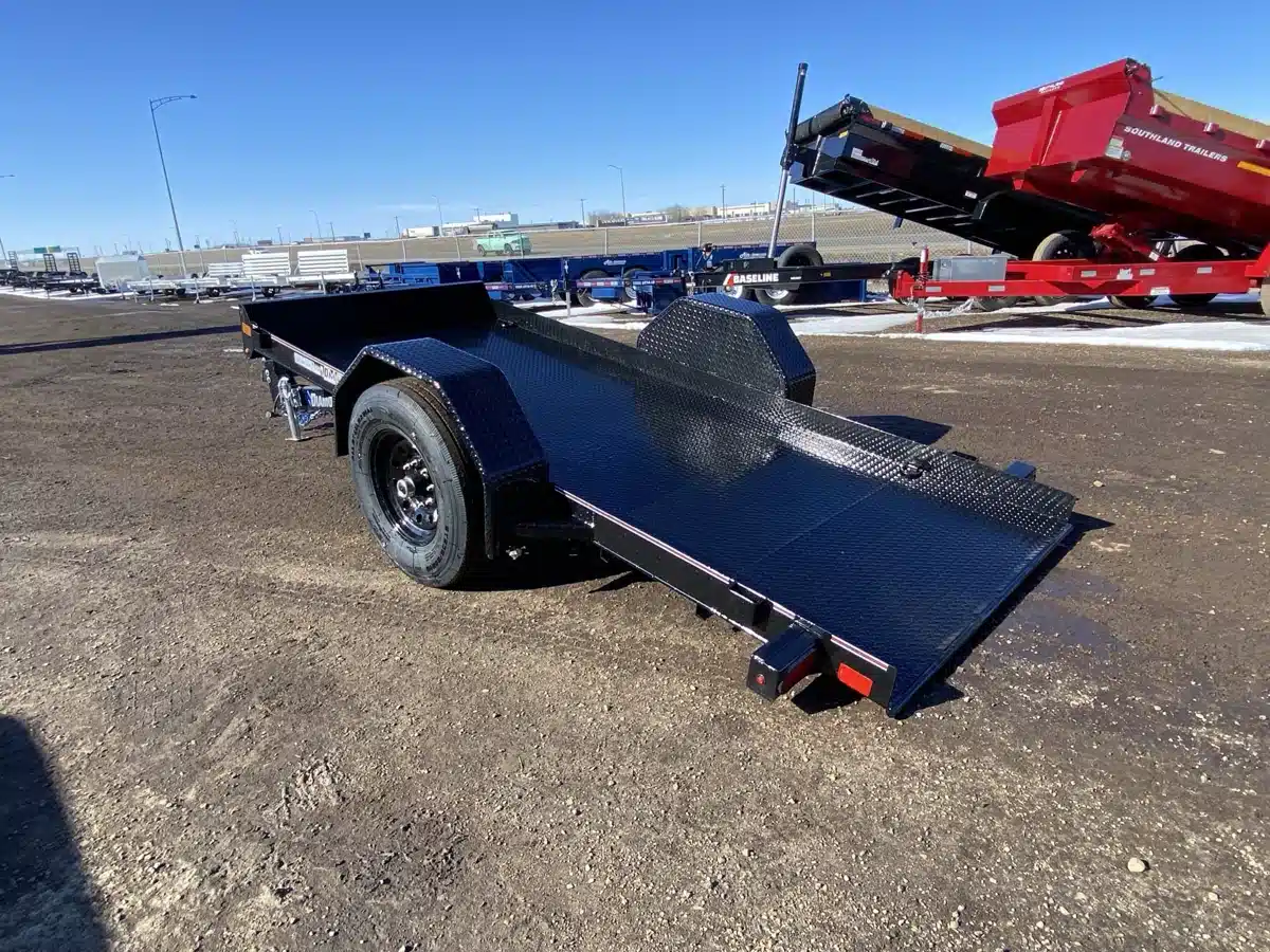 Gallery image 1 for New 2025 Diamond C DSA107 - 10' Trailer