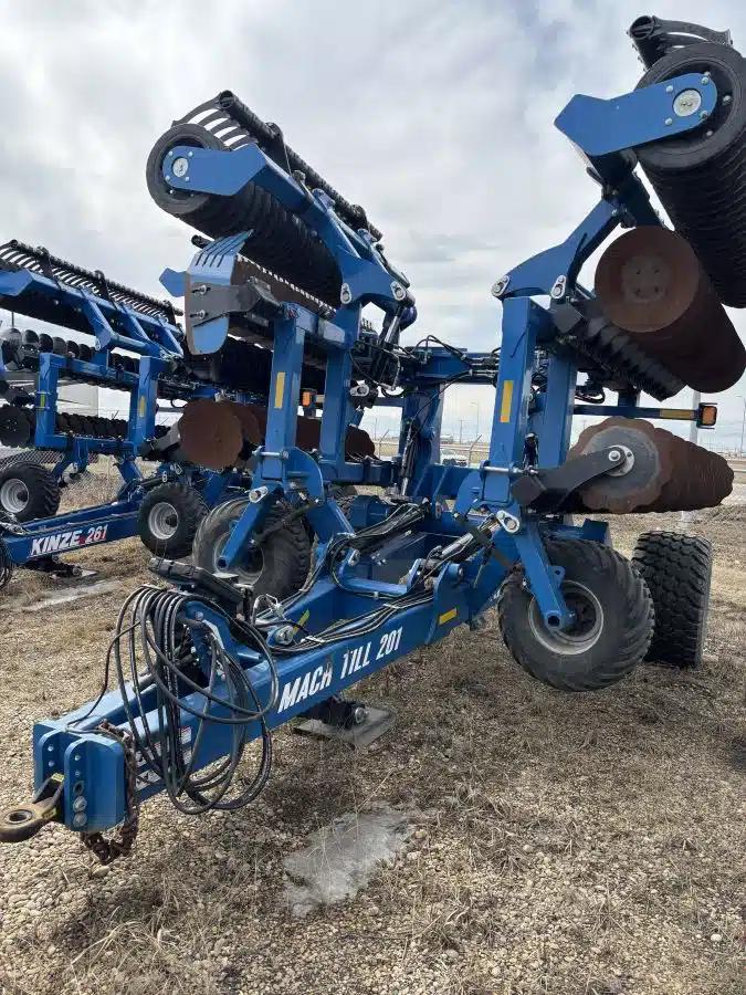 Gallery image 2 for Used 2021 Kinze MACH TILL 201 Disc