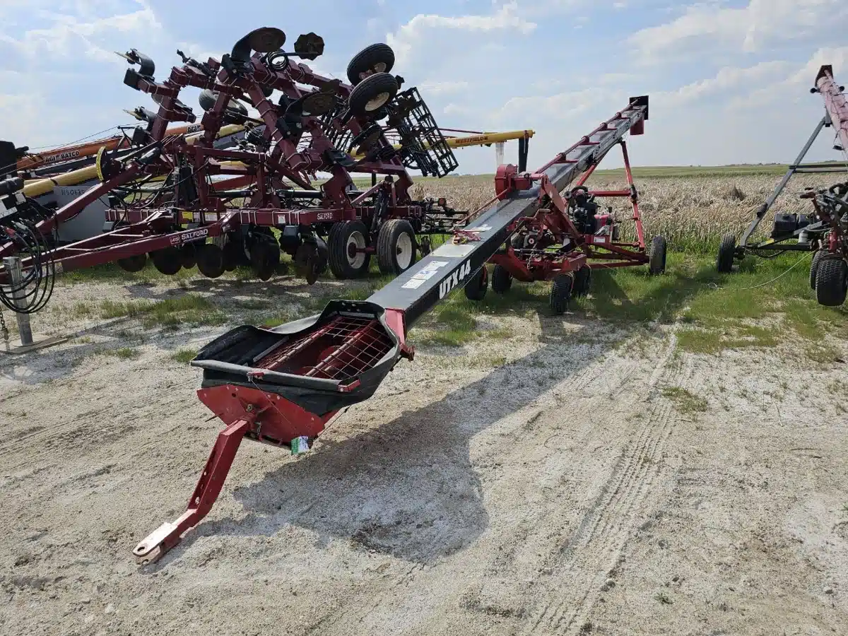 Gallery image 2 for Used 2020 AGI UTX44 Grain Auger