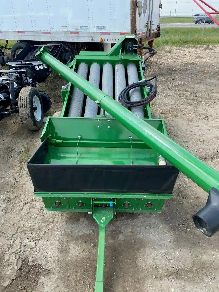 New Kwik Kleen 572 Grain Cleaner