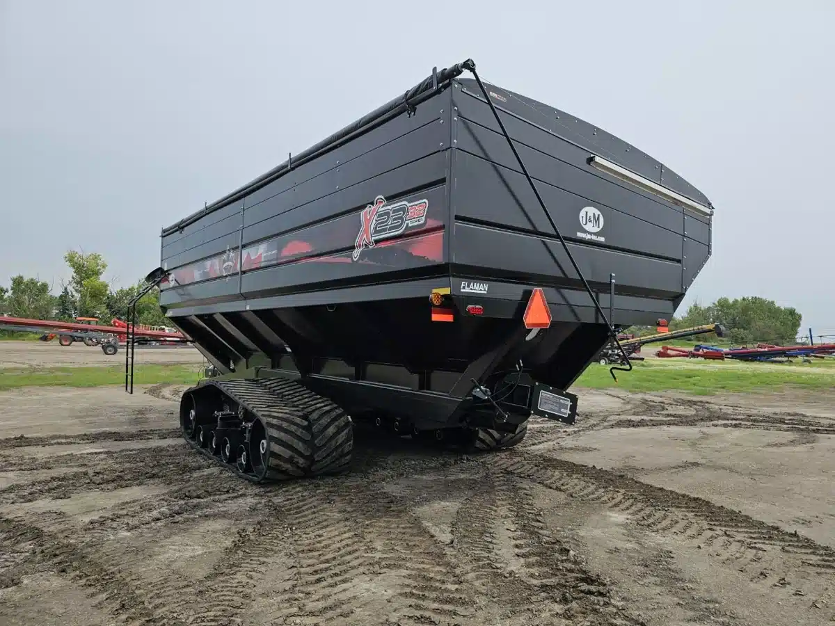 Gallery image 2 for New J&M 2332 Grain Cart