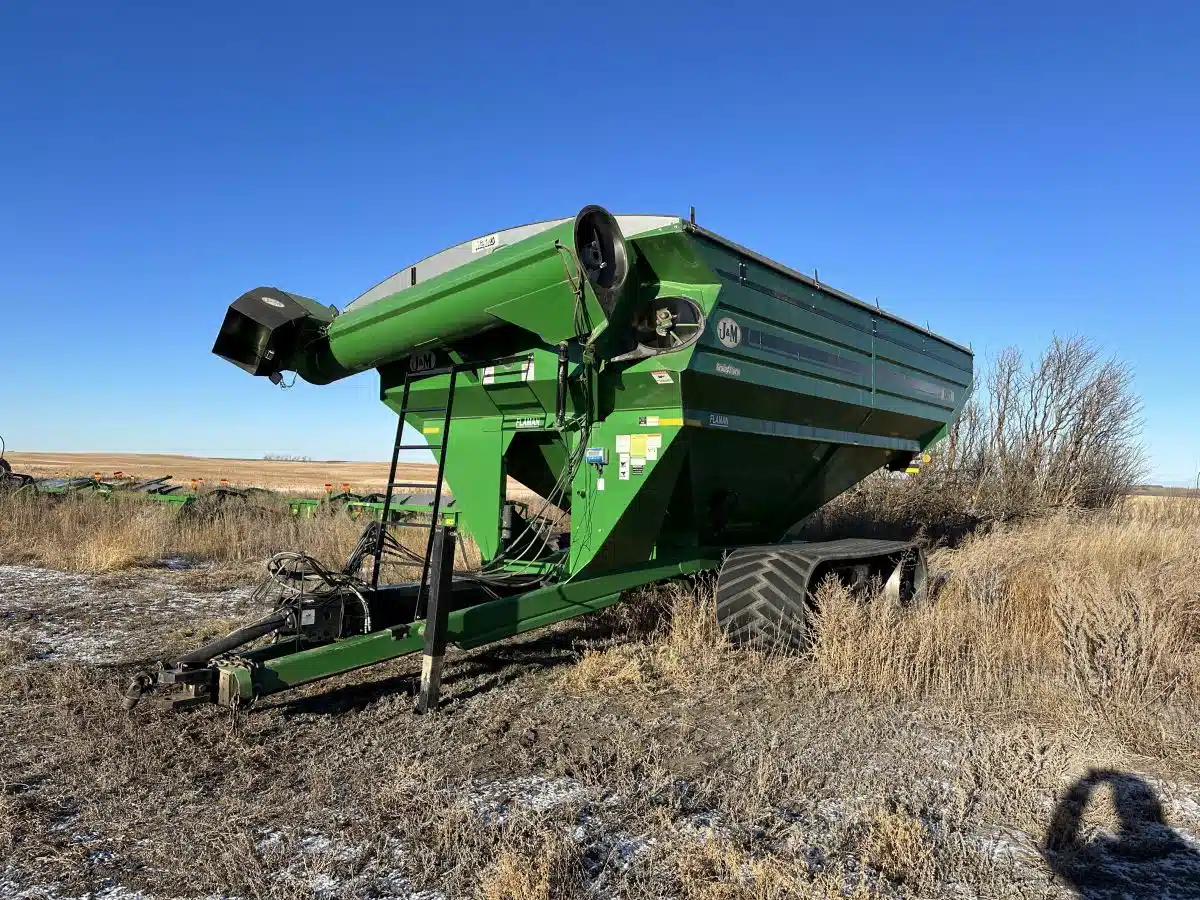 Gallery image 1 for Used 2013 J&M 1501T Grain Cart