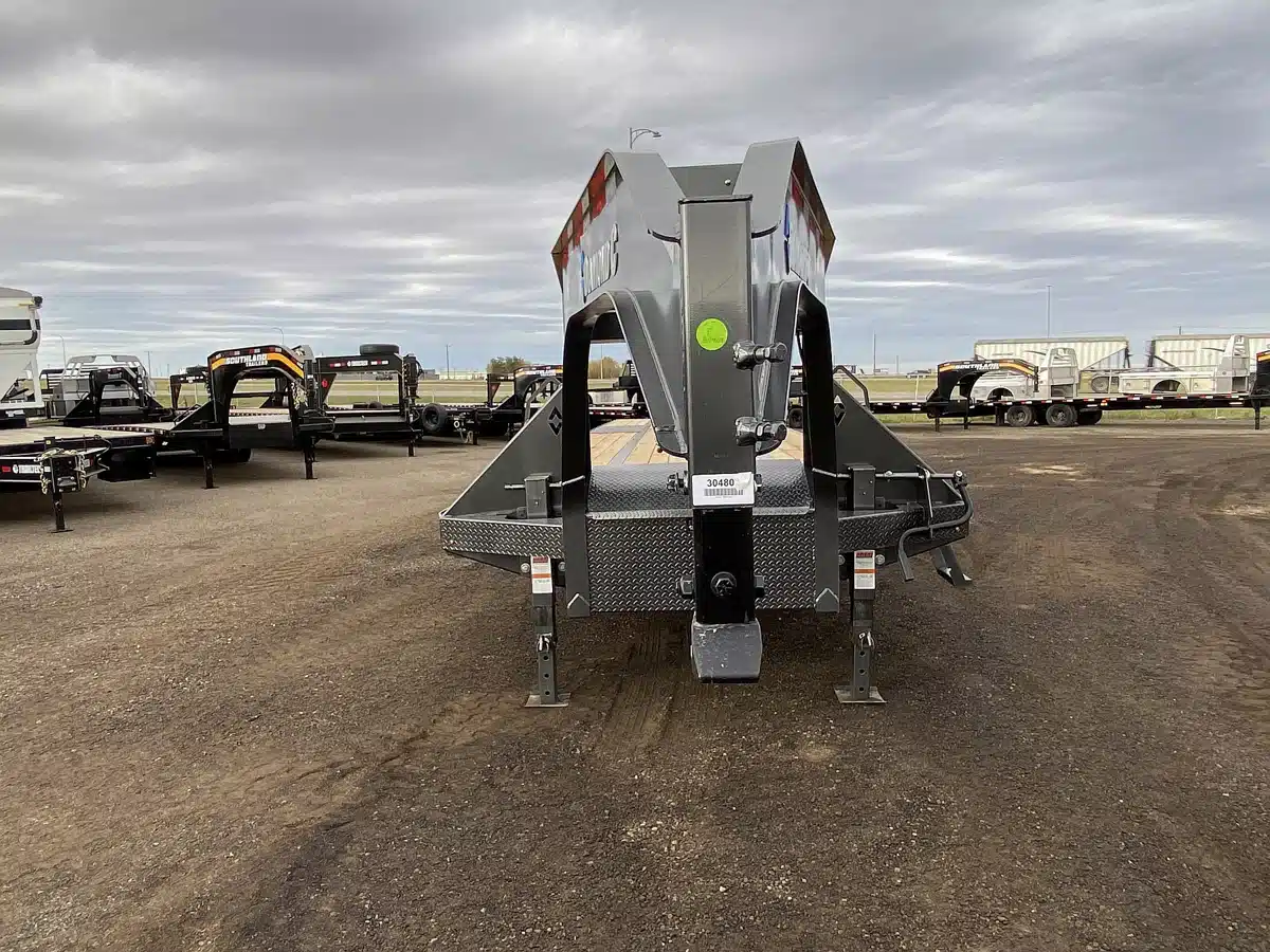 Gallery image 2 for New 2026 Diamond C FMAX212 Trailer