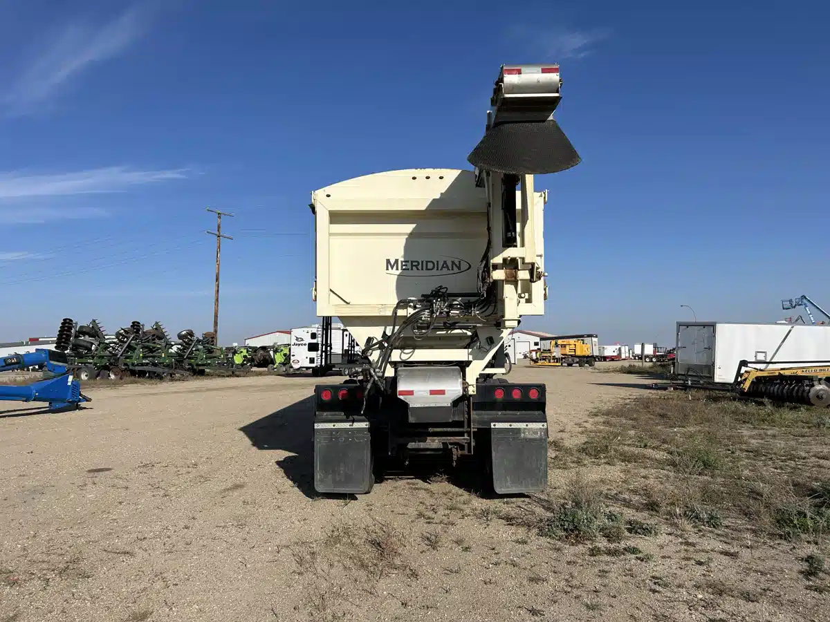 Gallery image 2 for Used 2016 Meridian 1260 Tender