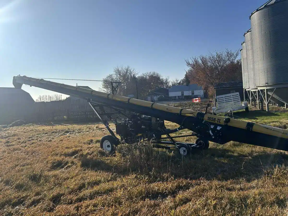 Used 2021 Convey All 1658 Grain Auger