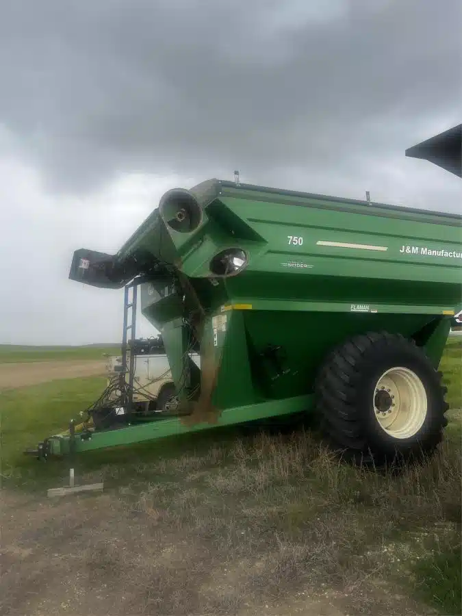 Gallery image 2 for 2010 J&M 750 Grain Cart