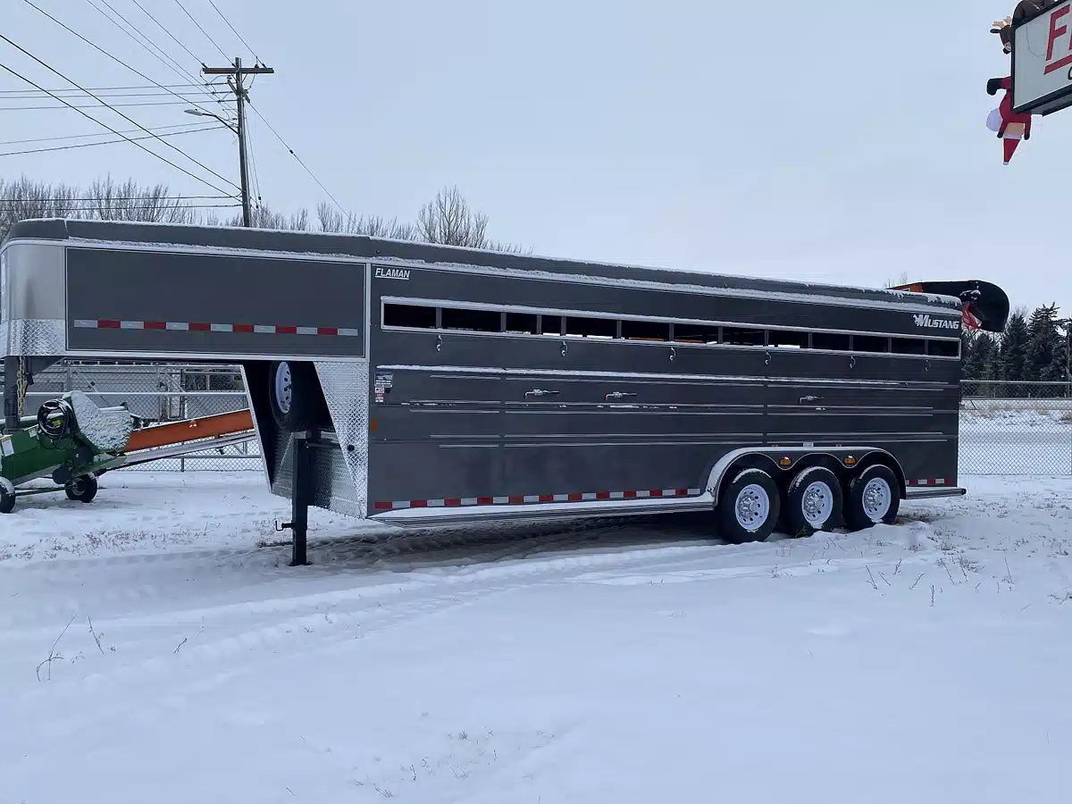 New 2026 Mustang Mfg. GL 370x24 Trailer