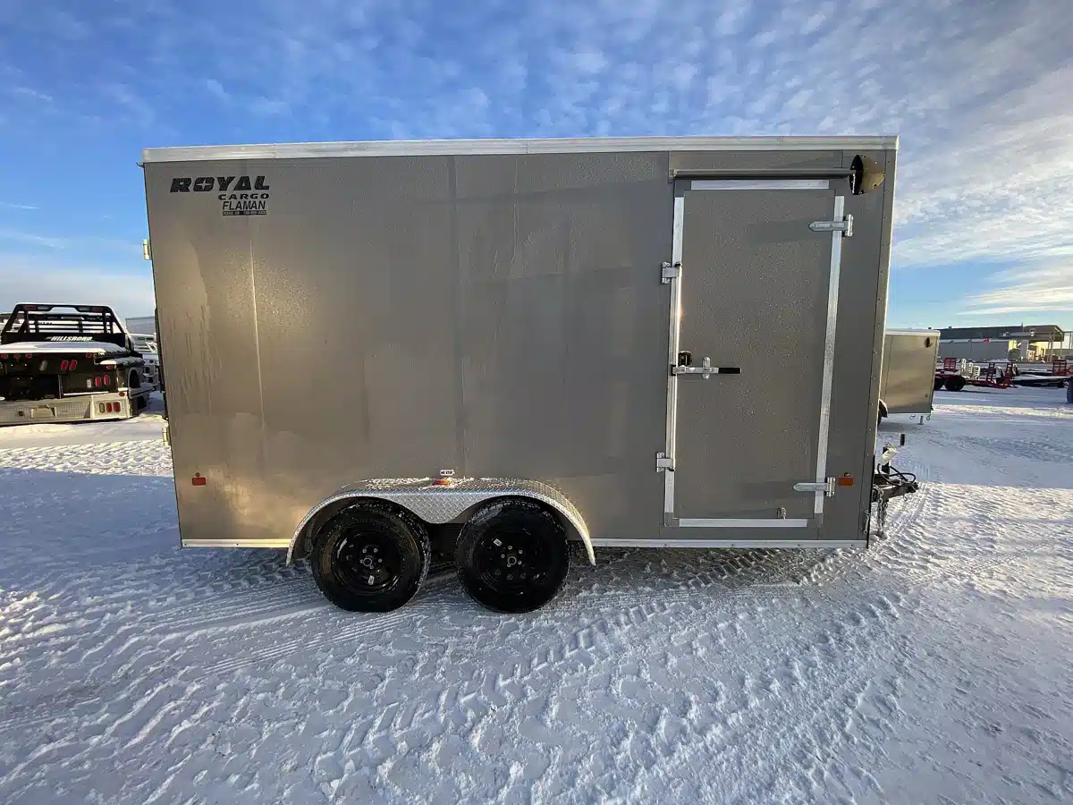 Gallery image 2 for 2026 Royal Cargo LCHT35-716V-86 Trailer