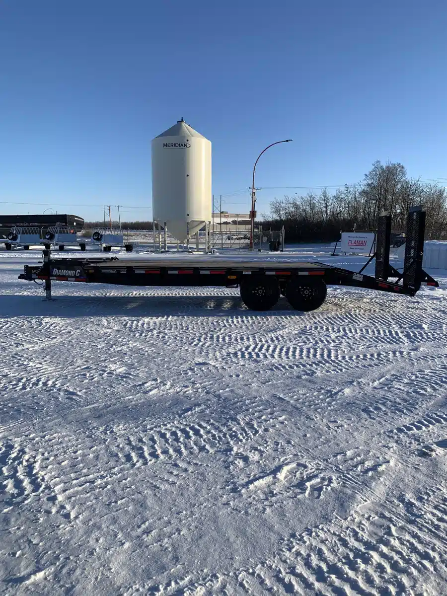 Gallery image 2 for New 2026 Diamond C DEC Trailer - Flat Deck