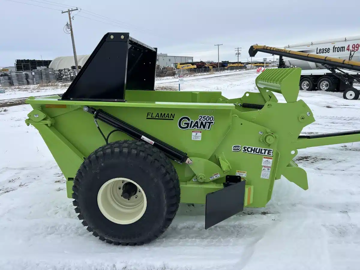 Gallery image 2 for 2025 Schulte GIANT 2500 Rock Picker