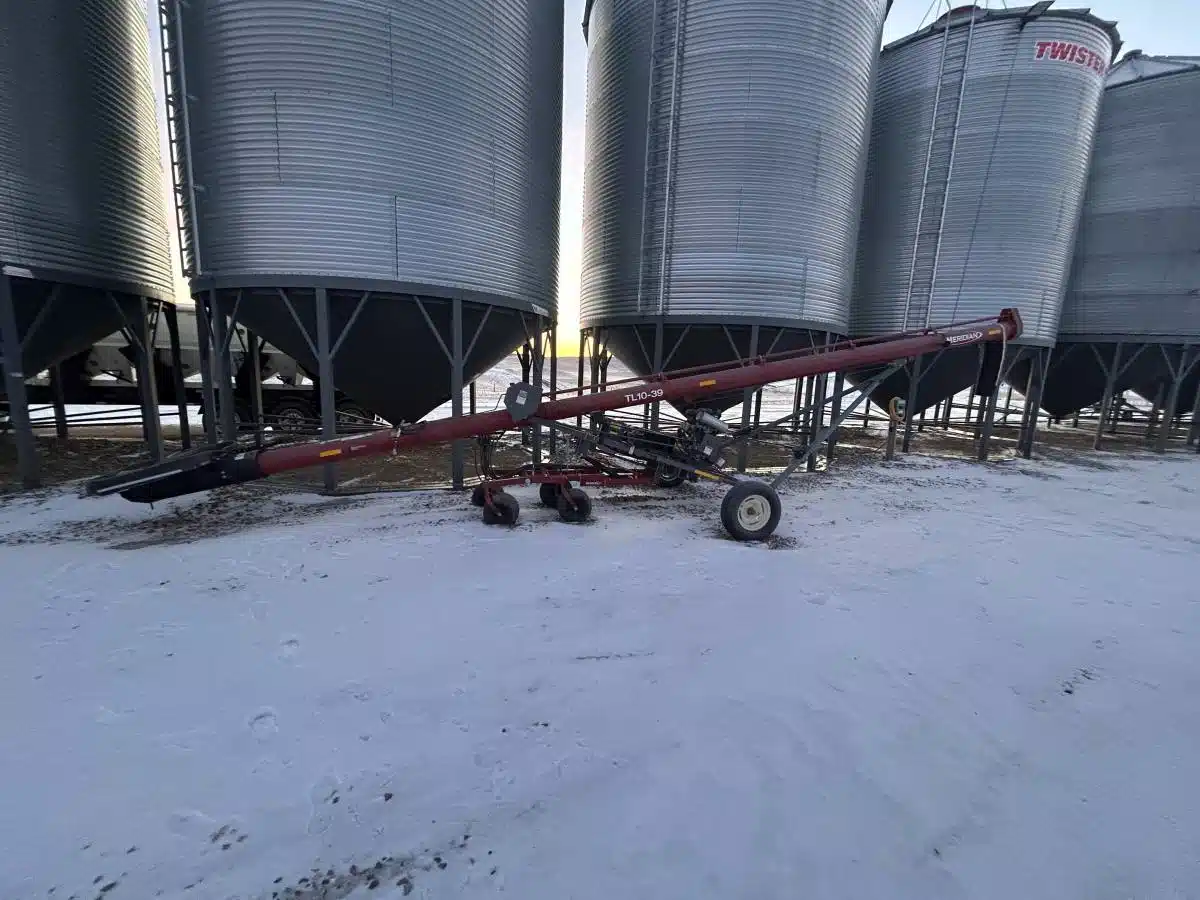 Gallery image 1 for 2020 Meridian 10-39 Grain Auger