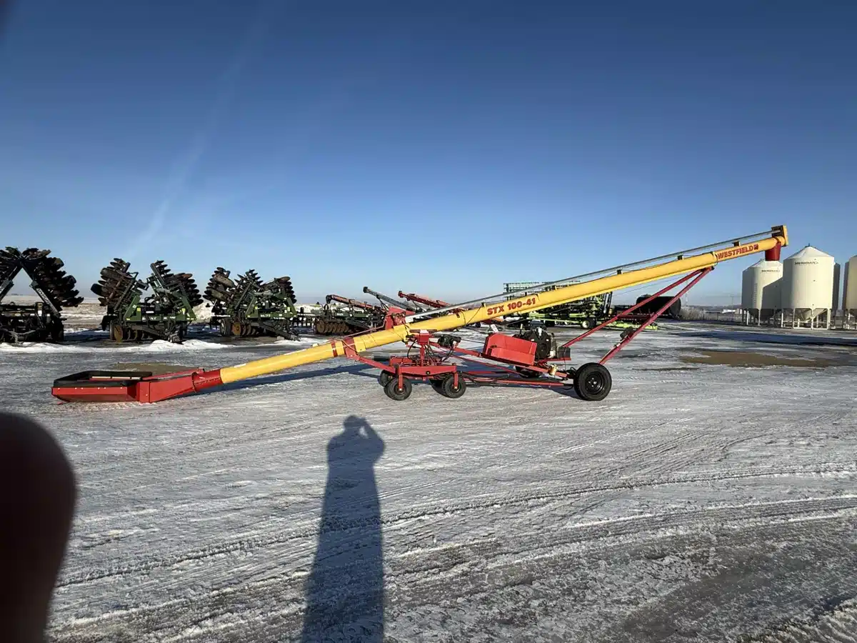 Gallery image 2 for 2015 Westfield STX100-41 Grain Auger