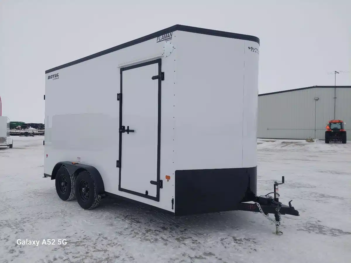 Photo de la Galerie 2 pour 2026 Royal Cargo LCH Remorque fermée