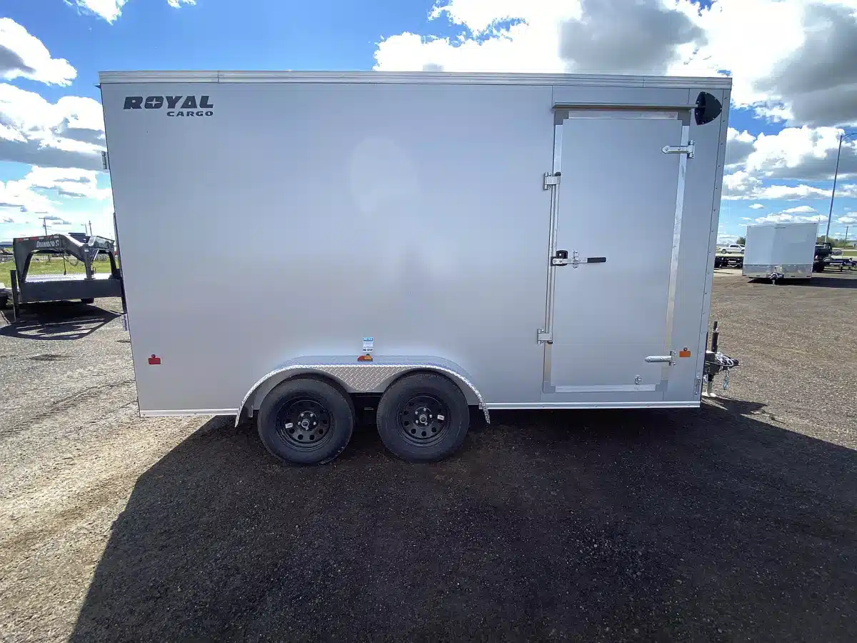 Gallery image 2 for 2026 Royal Cargo LCHT35-716V-86 Trailer - Enclosed