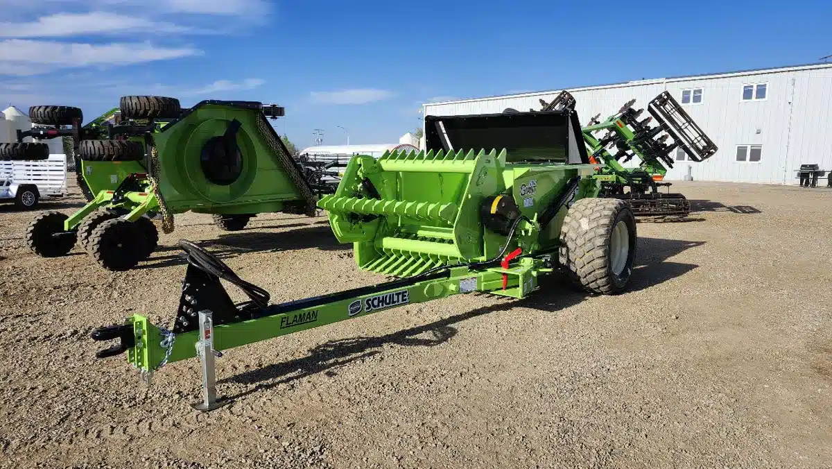 Photo de la Galerie 2 pour 2026 Schulte 3500 ramasseuse de pierres