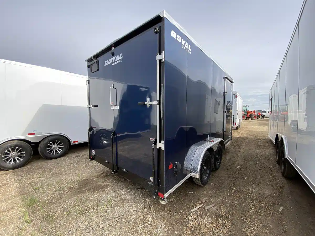 Photo de la Galerie 2 pour 2026 Royal Cargo LCHT35--716V-86 Remorque fermée